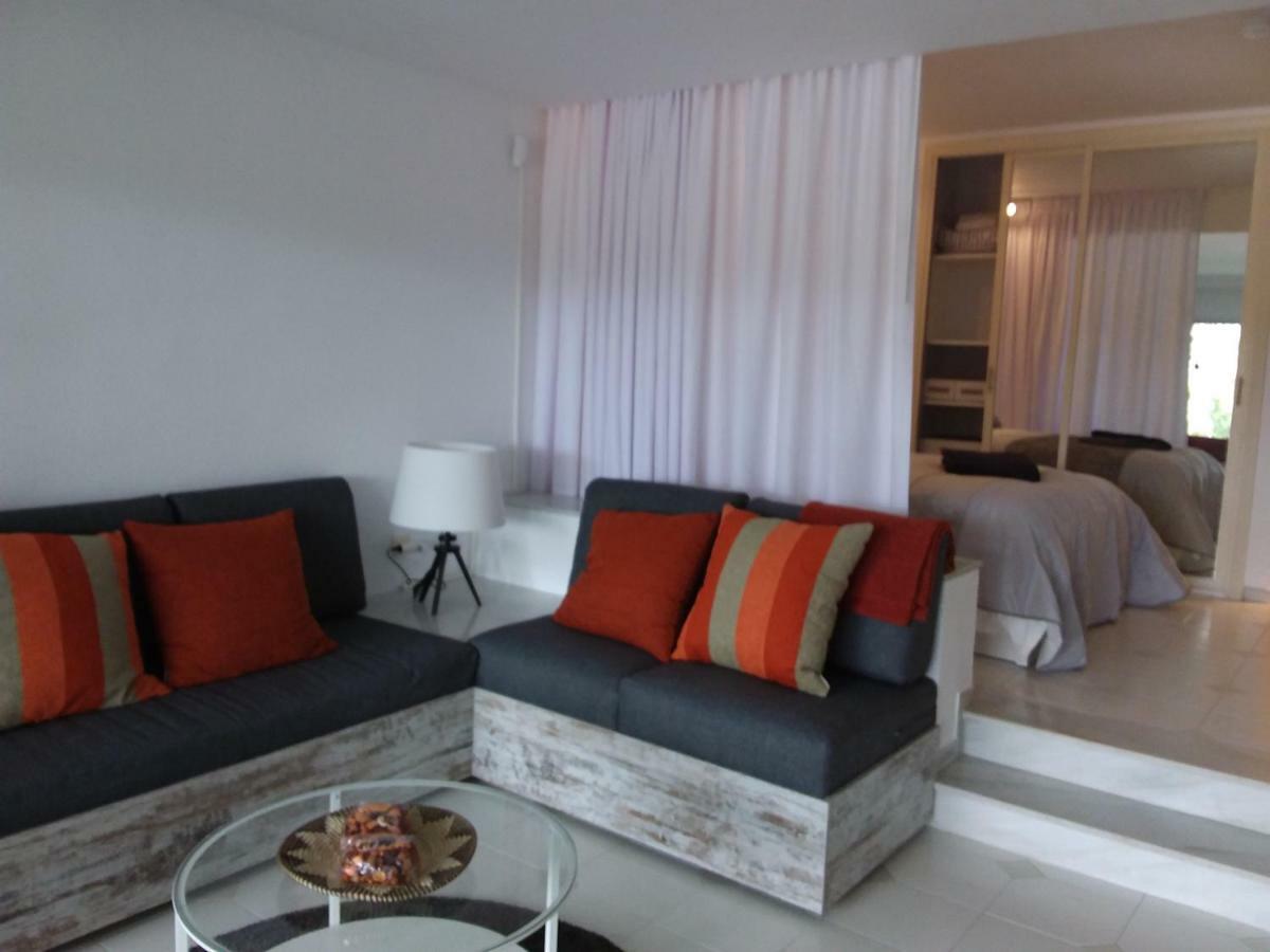 Casa Robert y Nergiz Apartment Sitio de Calahonda Bagian luar foto